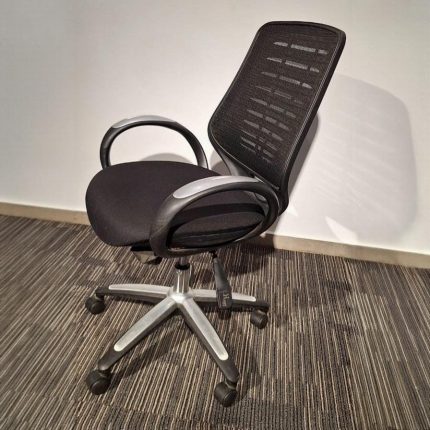 Chaise opérateur AXE