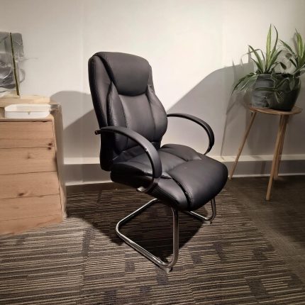 Fauteuil visiteur sur luge BOSS