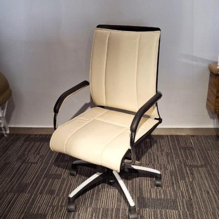 Fauteuil sénateur MODUS