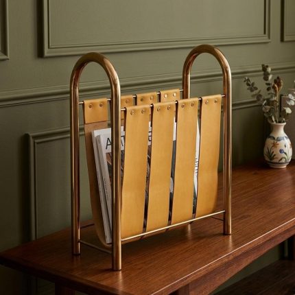 MAGAZINE RACK