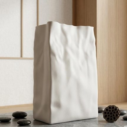 VASE WHITE
