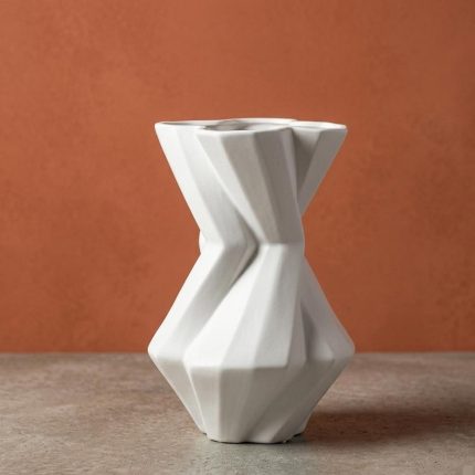 WHITE TORSIONAL VASE