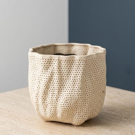 ROUND HOLE BOWL